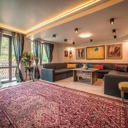 Holiday home The Gallery - Garden And Garage Veliko Tarnovo