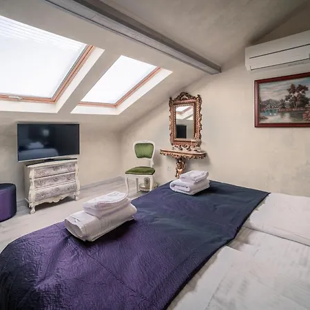 Holiday home The Gallery - Garden And Garage