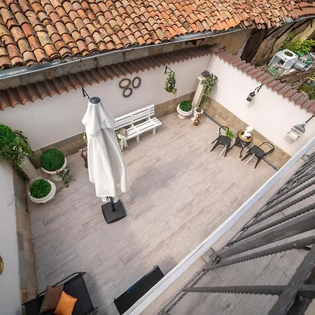 The Gallery - Garden And Garage