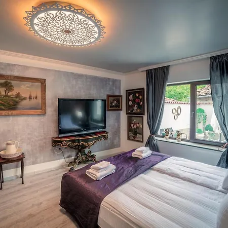 The Gallery - Garden And Garage * Veliko Tarnovo