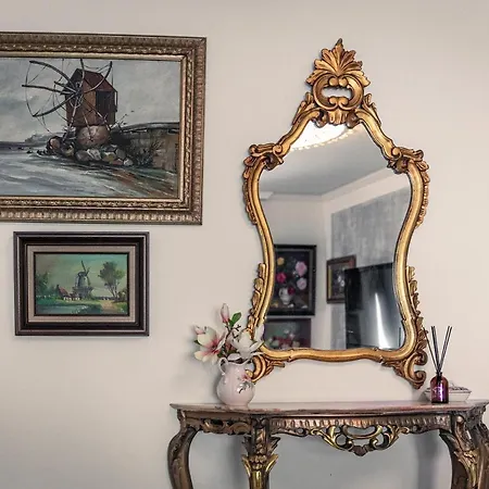 The Gallery - Garden And Garage Holiday home *