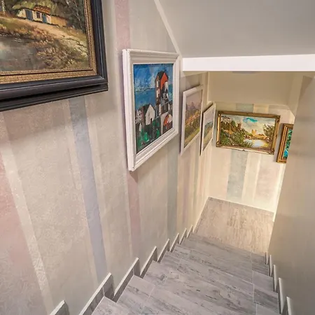 The Gallery - Garden And Garage Holiday home Veliko Tarnovo