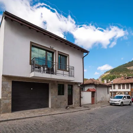 The Gallery - Garden And Garage Holiday home *