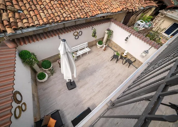 The Gallery - Garden And Garage