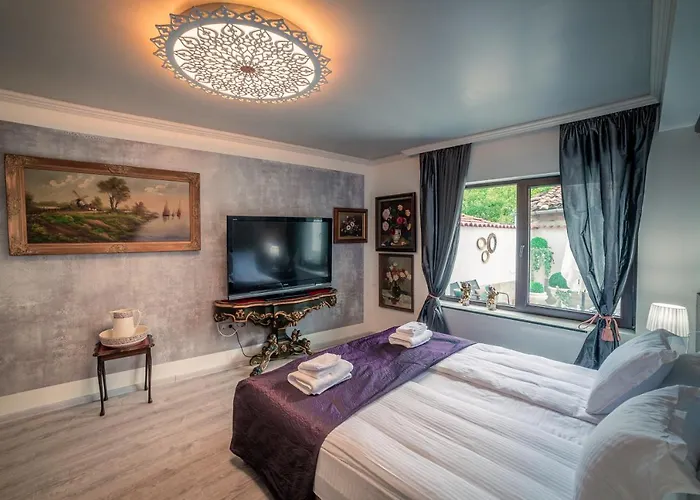 The Gallery - Garden And Garage * Veliko Tarnovo