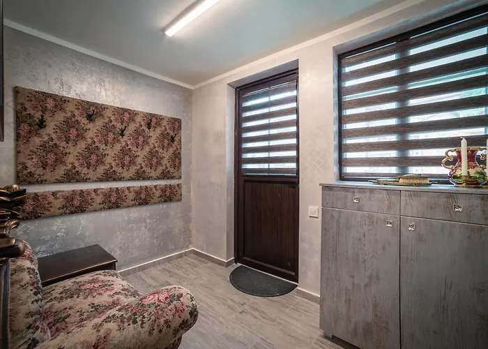 Case de vacanță The Gallery - Garden And Garage